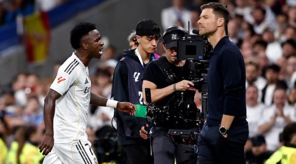 股莘配资 西媒：赢球易服众难！阿隆索在更衣室已遭受多位球员挑战